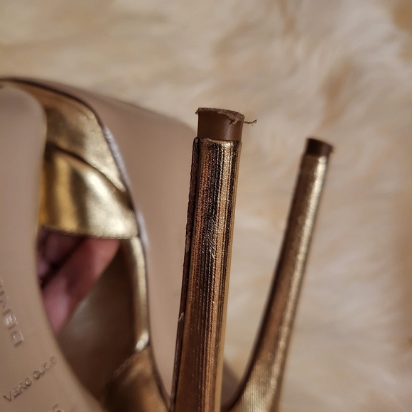 Gold platform ankle strap sandals - Picture 12 of 16